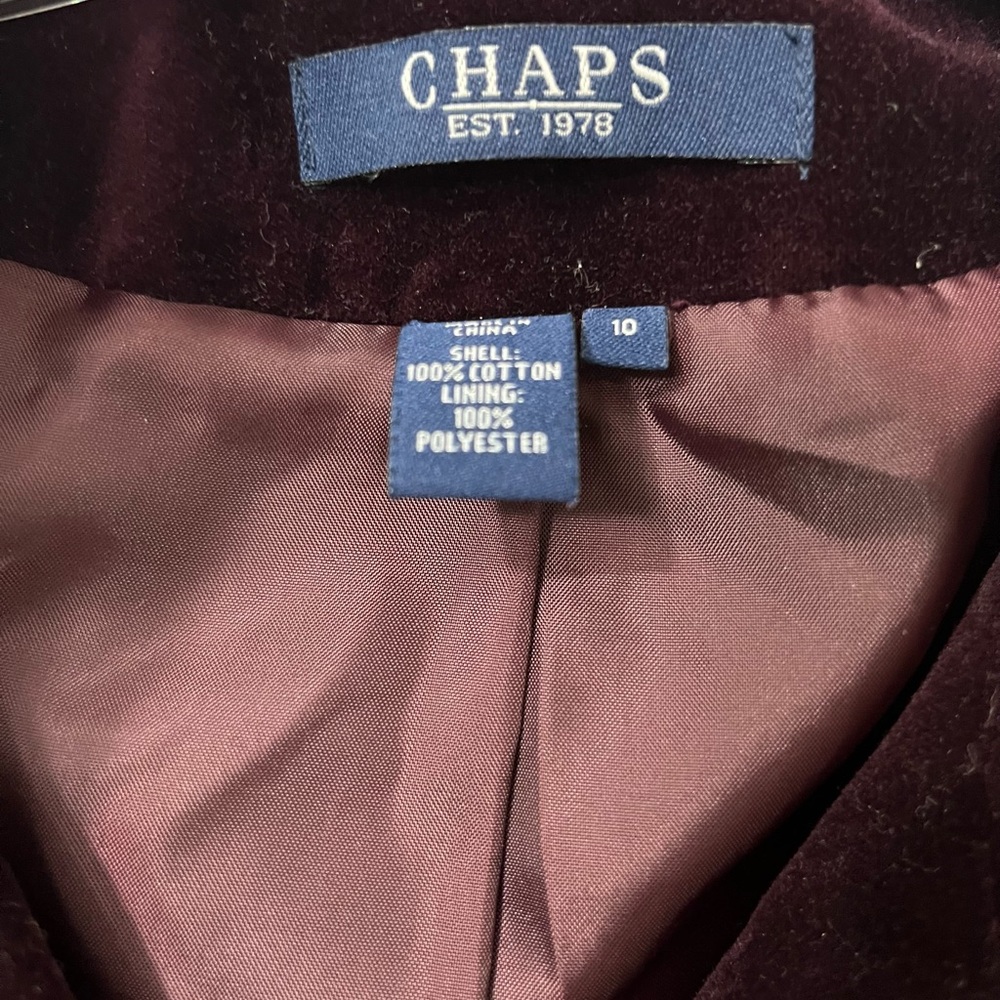 Chaps Women’s Velvet Blazer – Deep Burgundy, Size 10 - Picture 4 of 6
